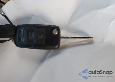 2010 Volkswagen Gti 4-Door z USA, uszkodzony, nr VIN WVWGD7AJ4AW178088